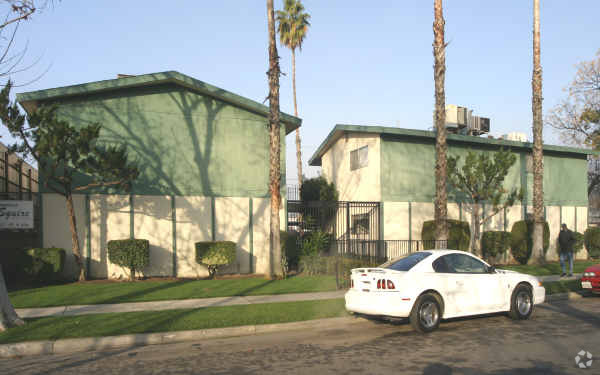 121-127 N Effie Street, Fresno, California, 93701, ,Land,For Rent,N Effie ,1030